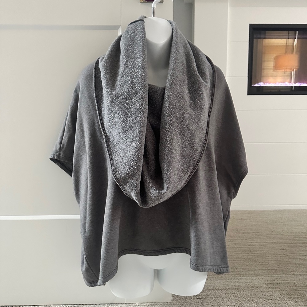 FLUXUS Cowl Neck Comfy Drape Sweatshirt Sz S/M